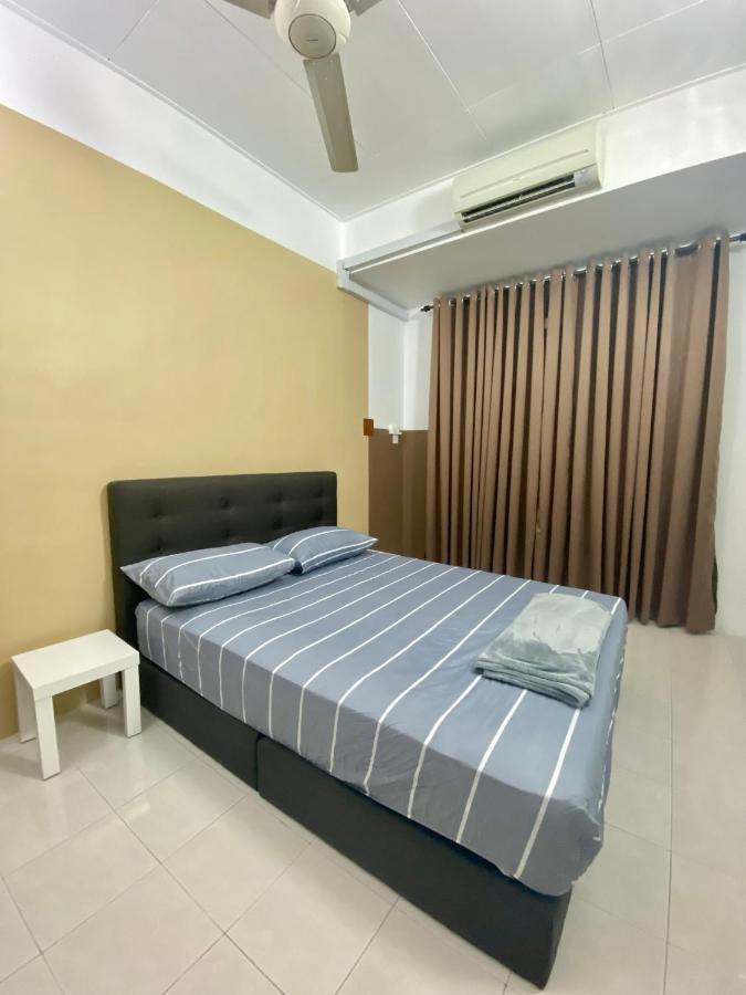 Вілла Comfy Sutera Seberang Jaya Kampong Belah Dua Екстер'єр фото